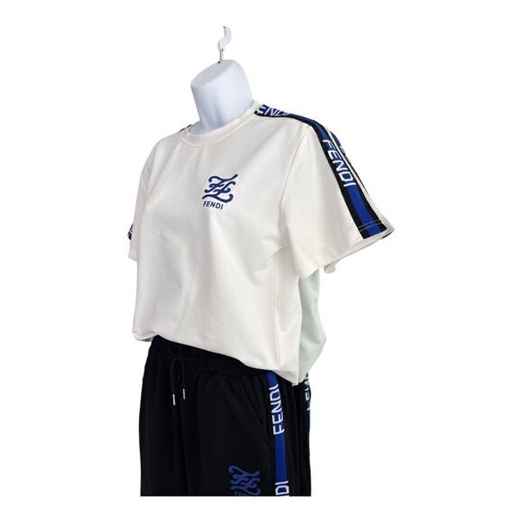 FASHION And Stylish Two Pieces Pants And โ T-Shirt. SizeโS - Picture 3 of 8